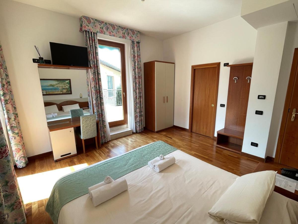 Meridiana 3*