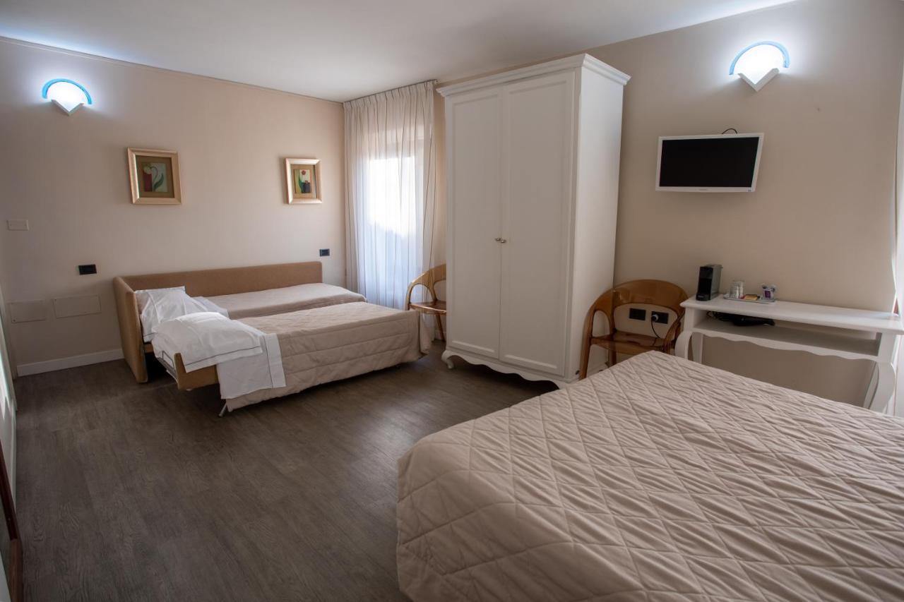 Degli Oleandri Hotel 3*