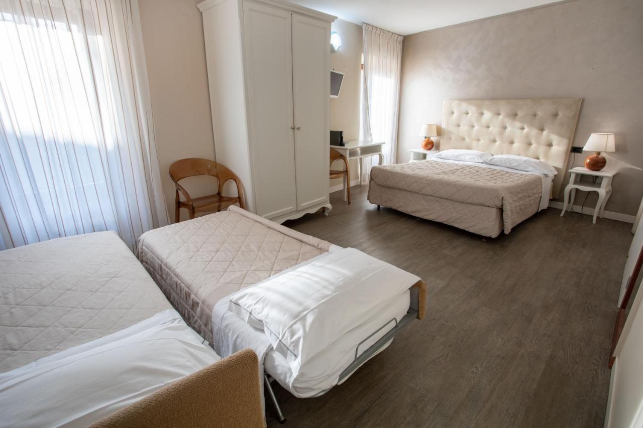 Hotel Degli Oleandri