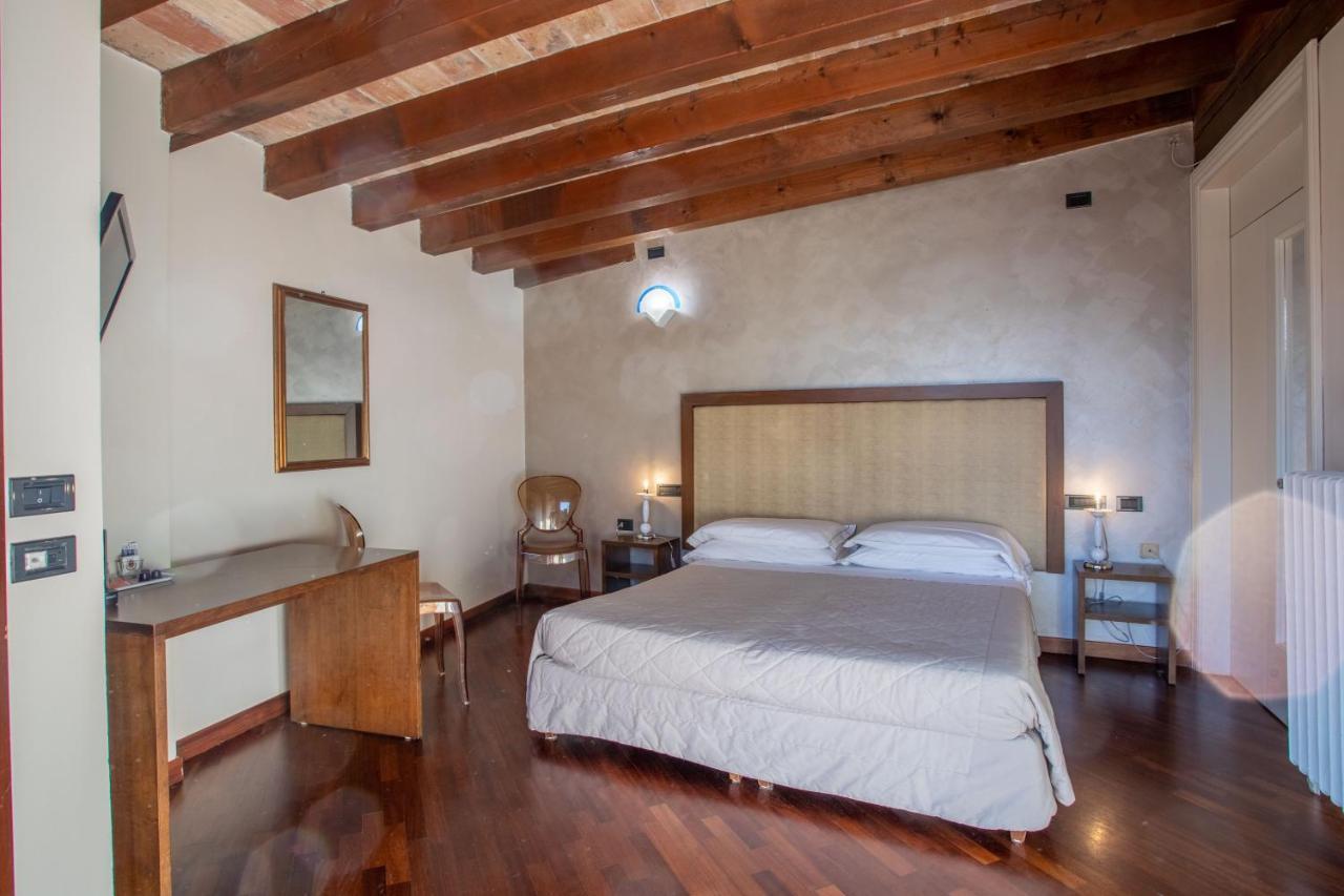 Hotel Degli Oleandri