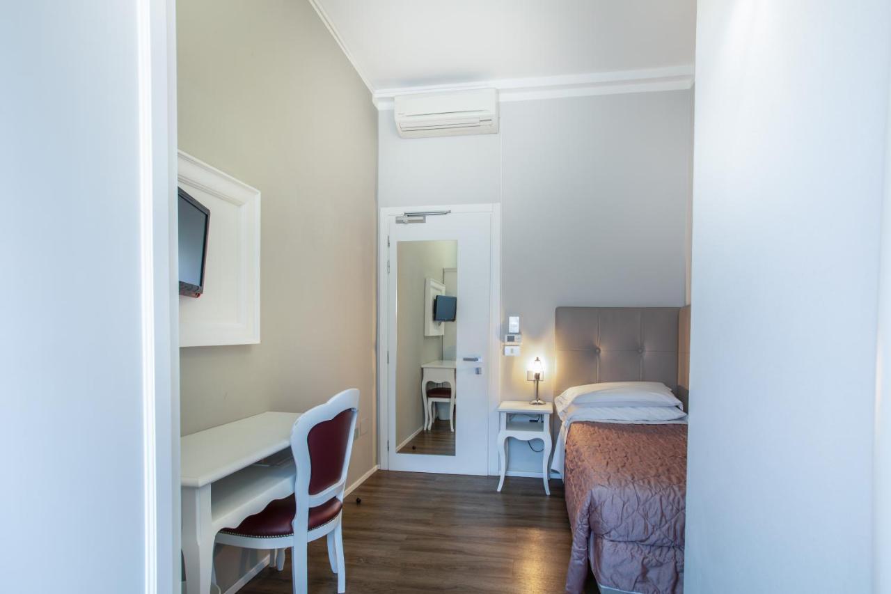 Degli Oleandri Hotel 3*