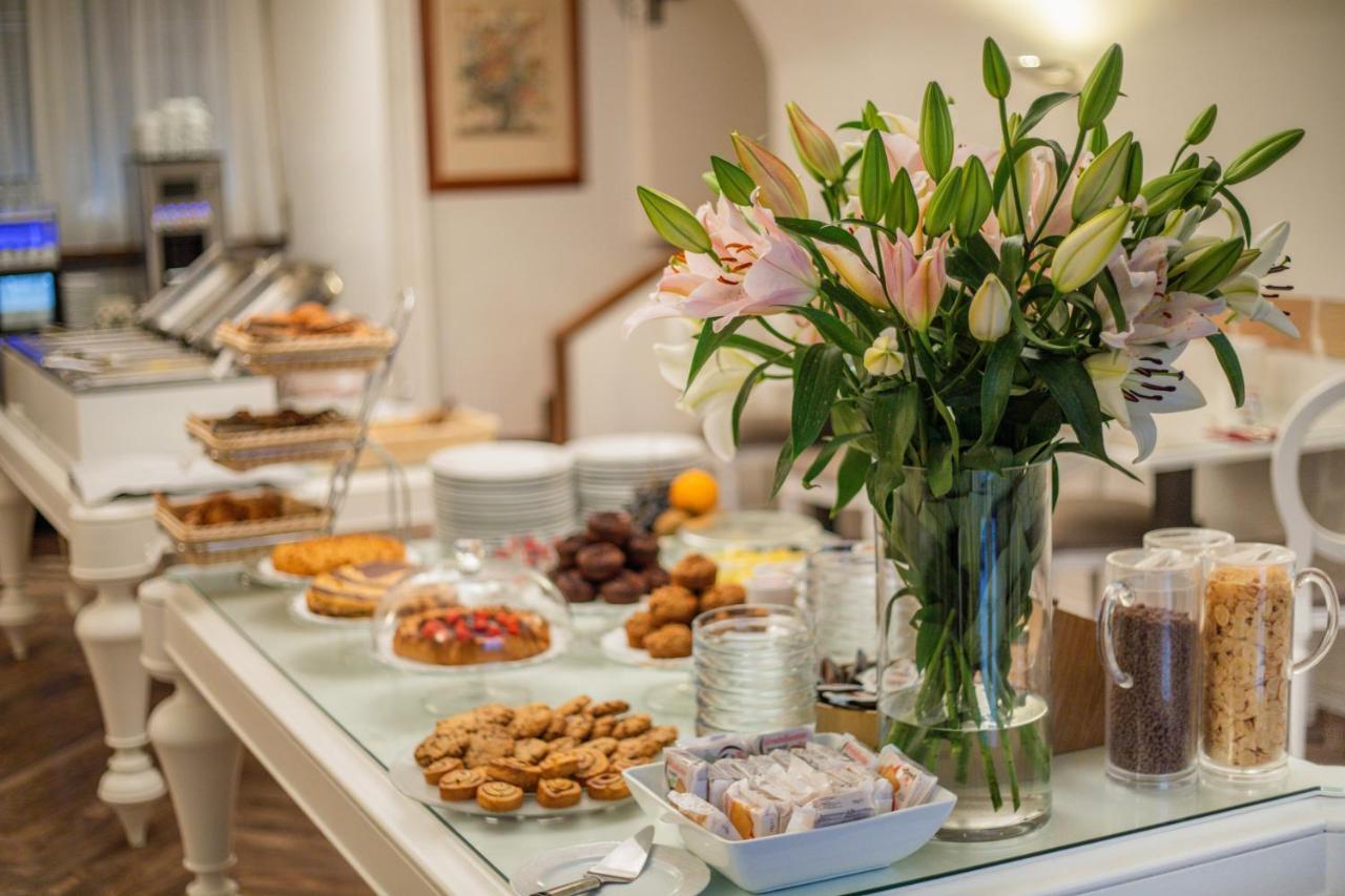 Degli Oleandri Hotel 3*