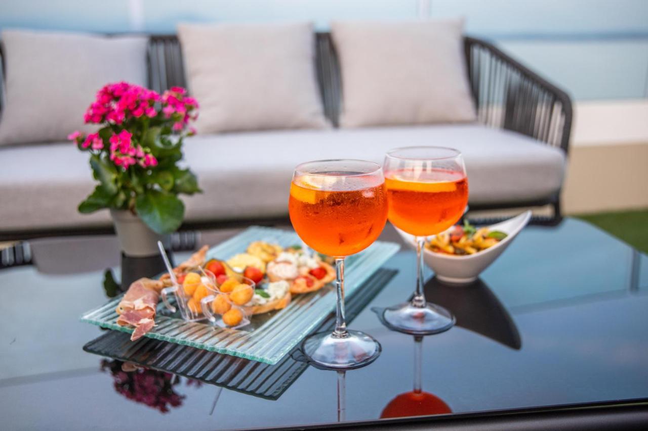 Hotel Degli Oleandri 3*