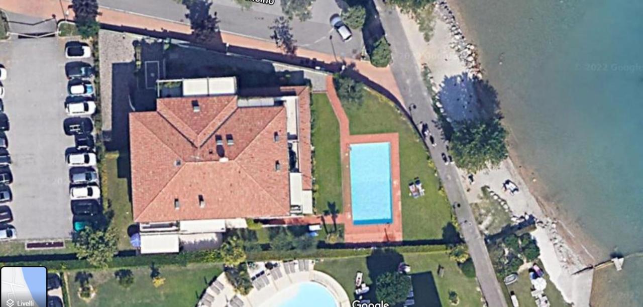 Lagoon Apartment