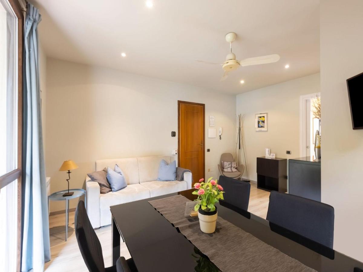 Apartment Belvilla By Oyo Jolly Trilo Superiore Sirmione