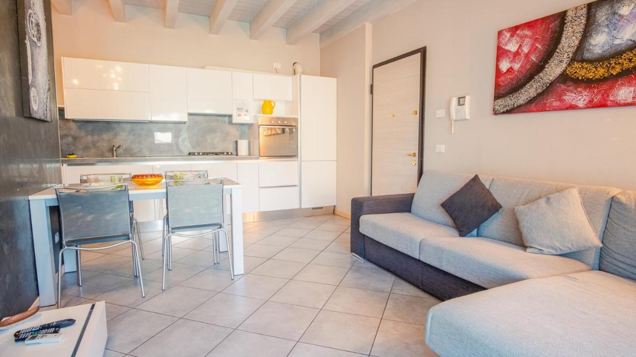 La Moderna Egman - Italian Homing Apartman Sirmione