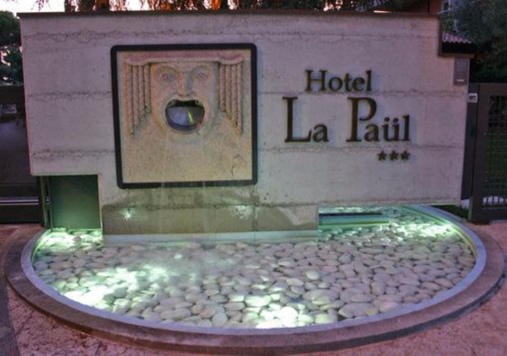 La Pauel 3*
