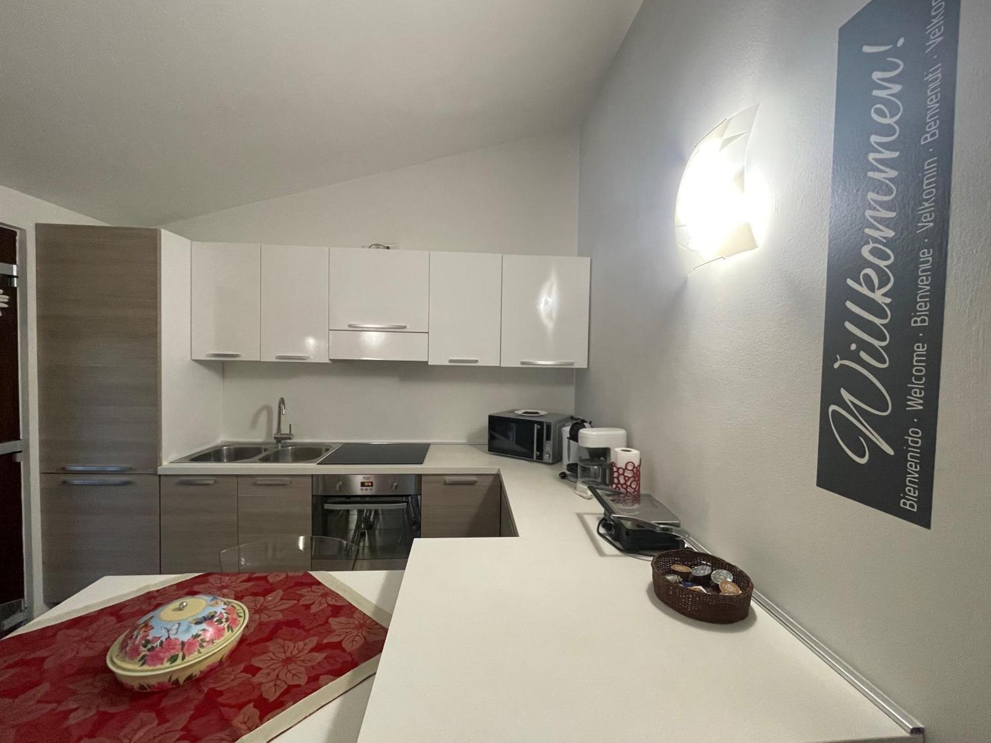 Apartman Casa Lugana 15 - Monolocale Con Piscina Fronte *