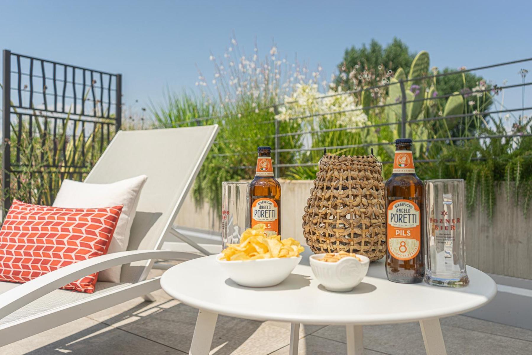 Apartment Bossanova Family - Your Glimpse Of The Sirmione
