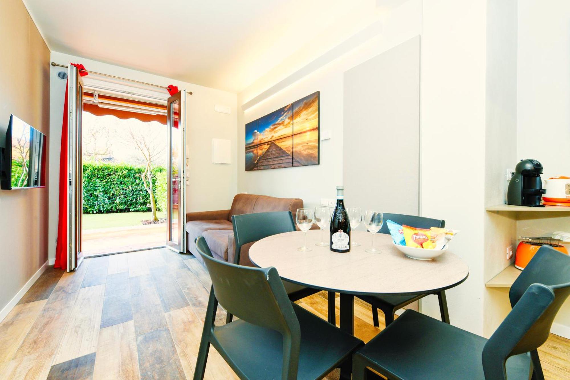 The Captain Apartment