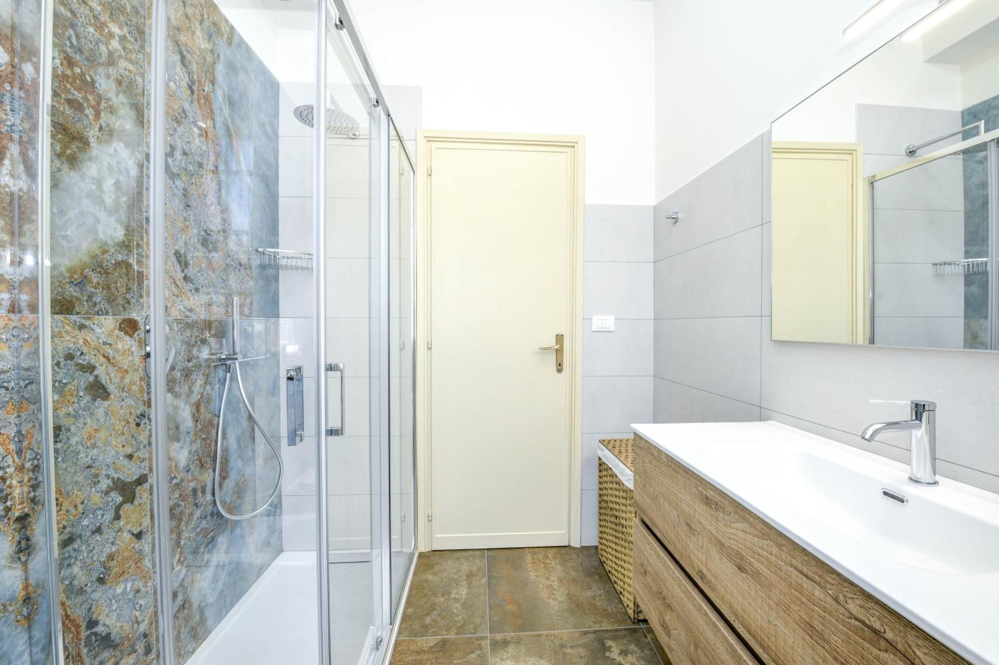 Garda Retreat - And Every Service A 50mt Apartment Sirmione