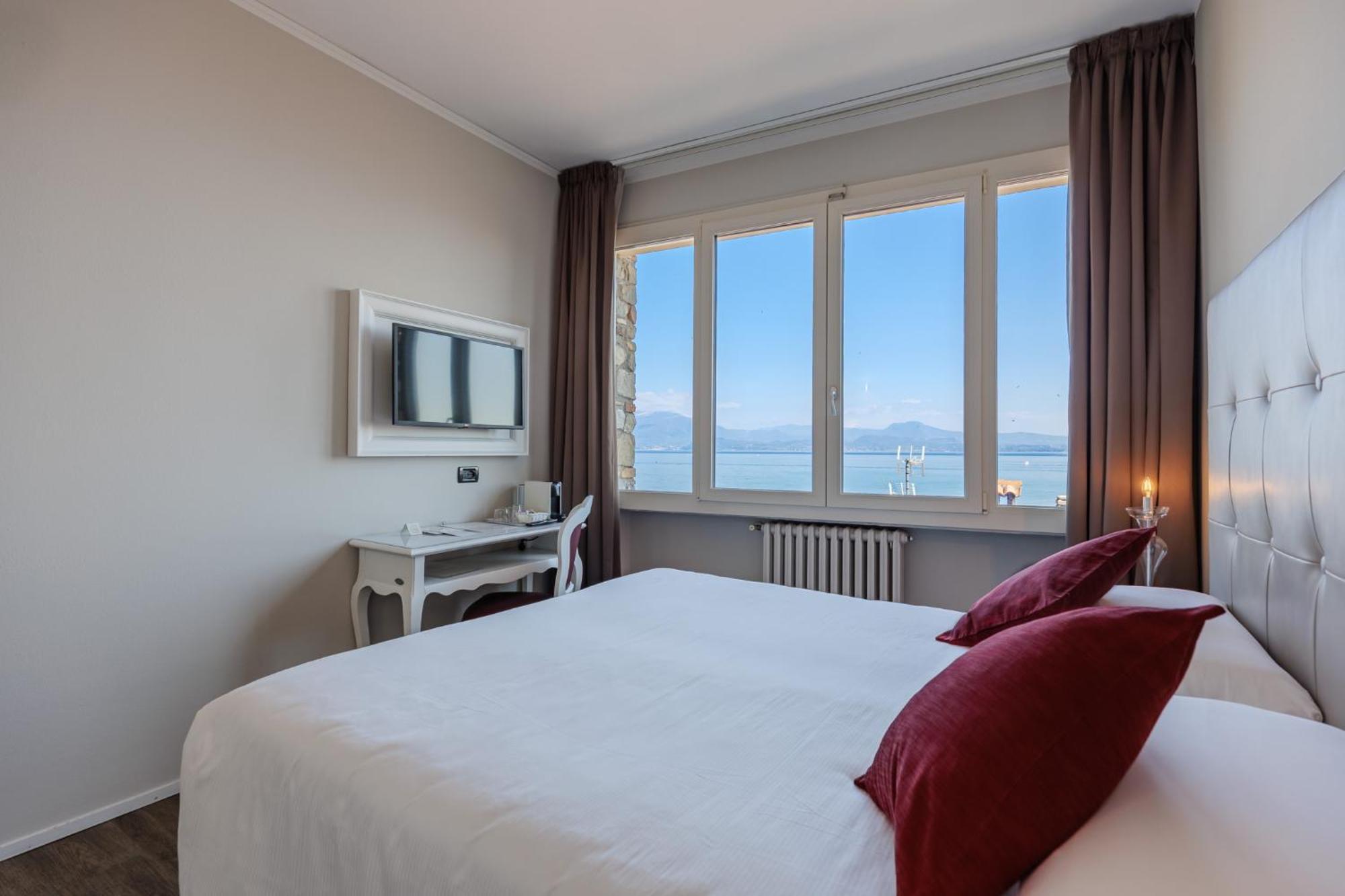 Hotel Degli Oleandri 3*