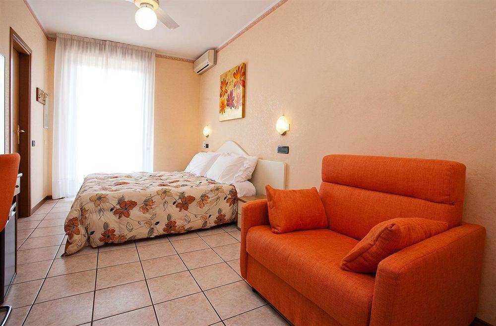 Fiorella 3* Sirmione