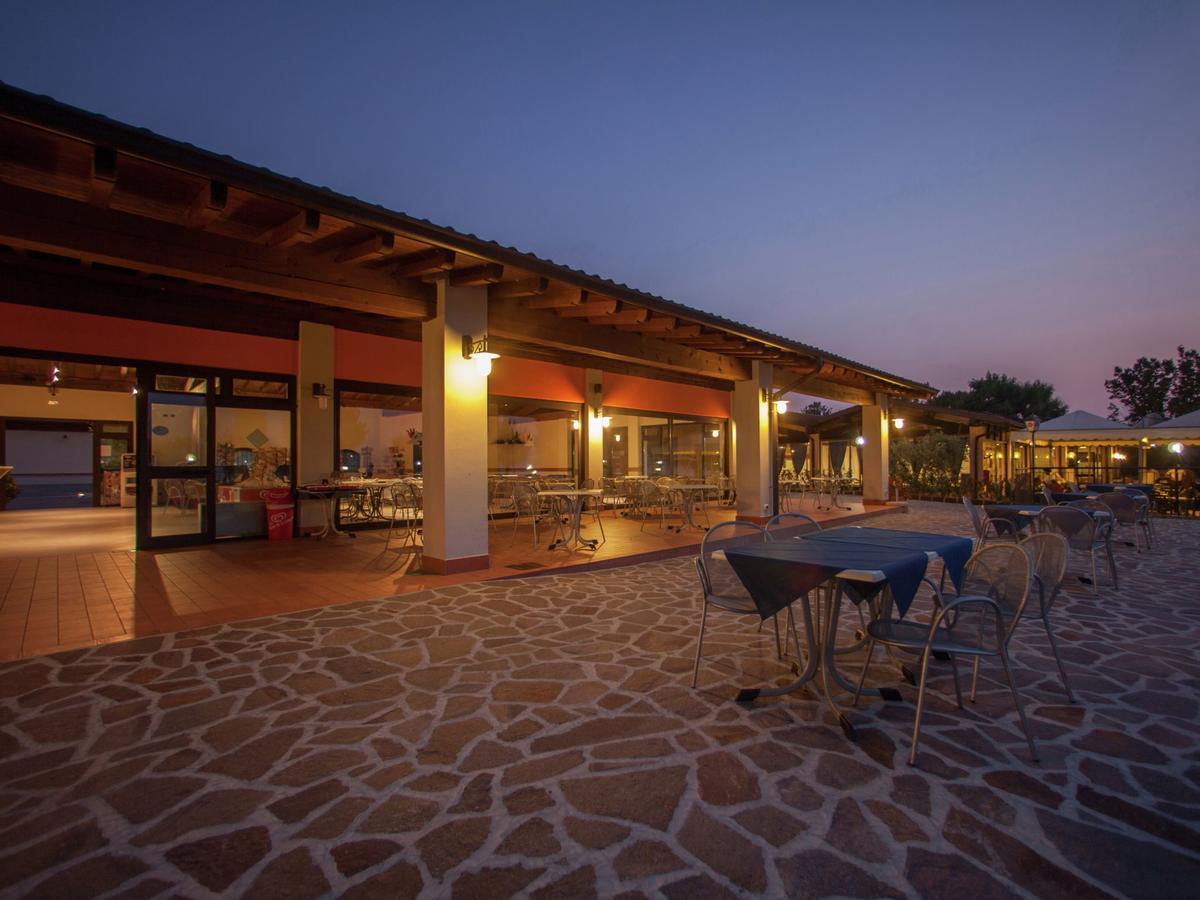Chalet Modern Furnished Chalet With Ac, 4km From