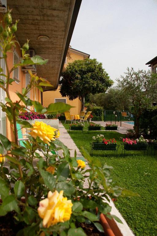 Hotel Fiorella 3*