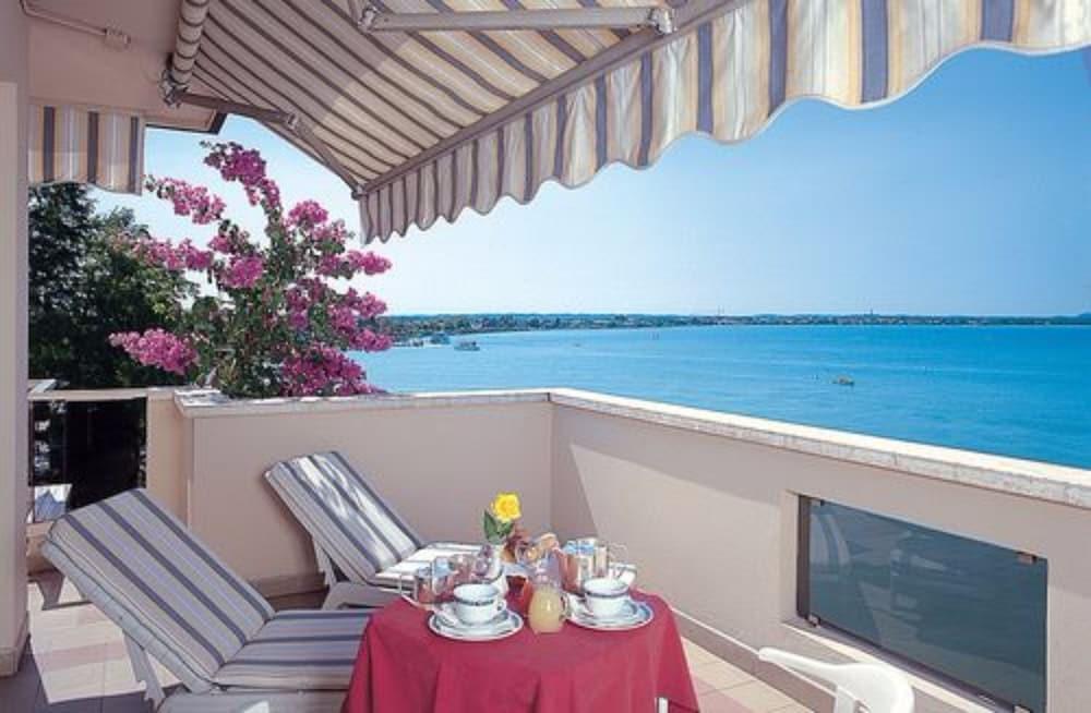 Continental Wellness & Spa Hotel